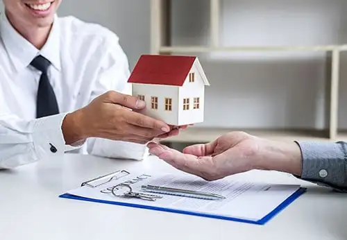 BUY OR SELL PROPERTY IN MIAMI